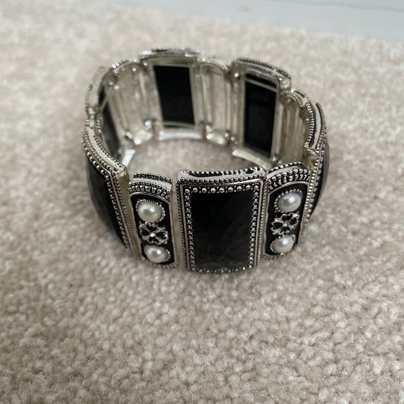 Bracelet - Picture 1 of 1